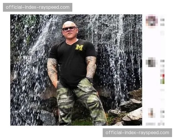 社交媒体时代，举重明星如何经营形象以吸引年轻粉丝与赞助？