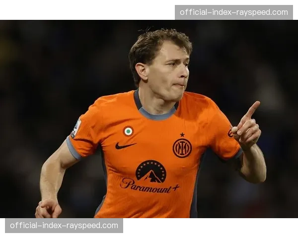 现场：国米对阵热那亚，巴雷拉远射世界波破门